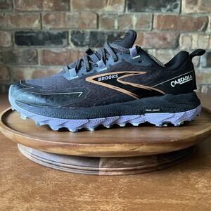 Brooks Cascadia 18 Women's 8.5 Wide Trail Running Shoes Sneakers Ebony Lavender